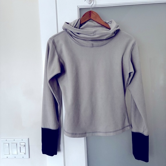 S - Vintage Lululemon beige/grey lightweight fleece hoodie - Picture 2 of 9